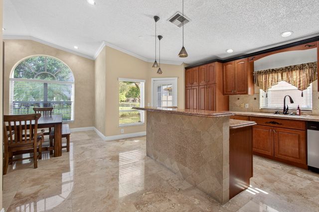 243 WEDGEWOOD Circle, Greenacres, FL 33463