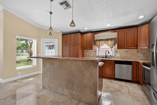 243 WEDGEWOOD Circle, Greenacres, FL 33463