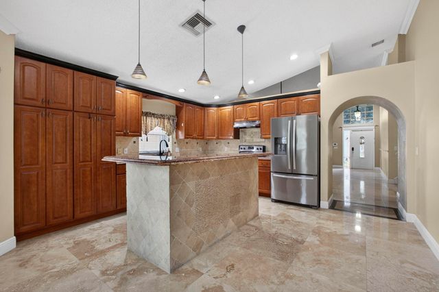243 WEDGEWOOD Circle, Greenacres, FL 33463