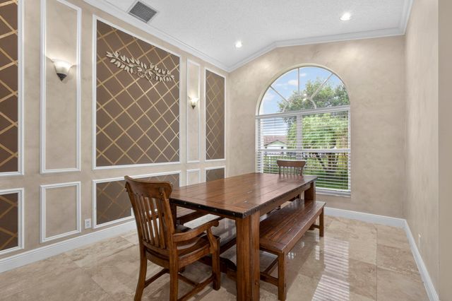 243 WEDGEWOOD Circle, Greenacres, FL 33463