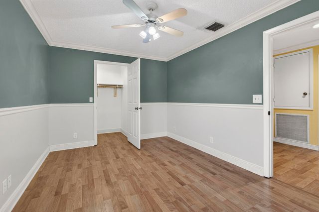 243 WEDGEWOOD Circle, Greenacres, FL 33463