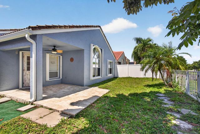 243 WEDGEWOOD Circle, Greenacres, FL 33463