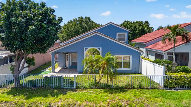 243 WEDGEWOOD Circle, Greenacres, FL 33463