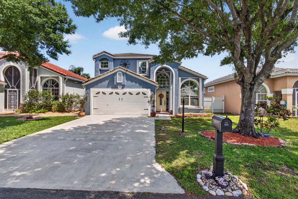 243 WEDGEWOOD Circle, Greenacres, FL 33463