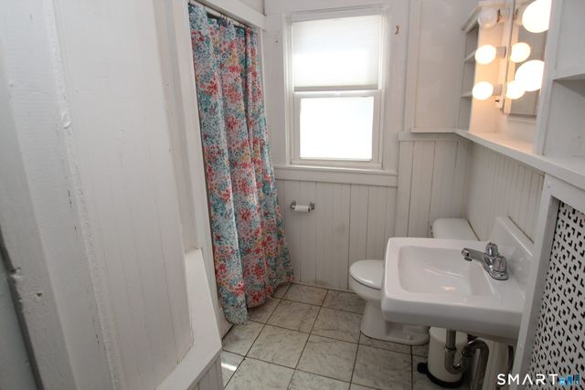 163 Main Street, Deep River, CT 06417