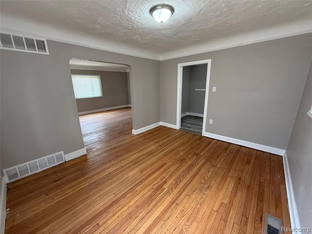 18116 Wisconsin Street, Detroit, MI 48221