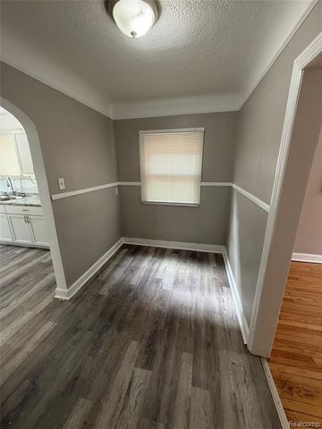 18116 Wisconsin Street, Detroit, MI 48221