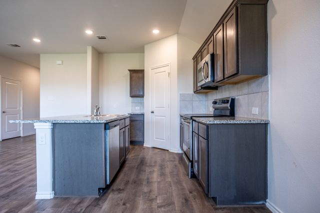 709 Alton Drive, Aubrey, TX 76227