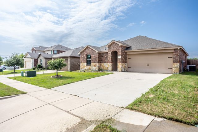 709 Alton Drive, Aubrey, TX 76227