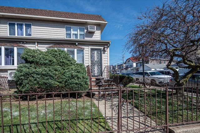 19945 34th Avenue, Flushing, NY 11358