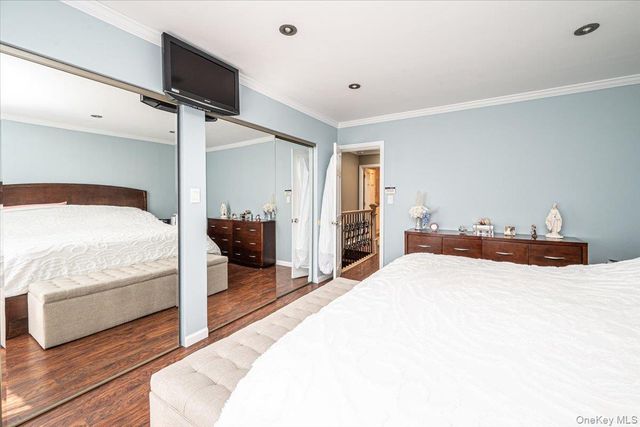 19945 34th Avenue, Flushing, NY 11358