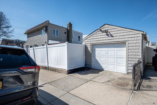 19945 34th Avenue, Flushing, NY 11358