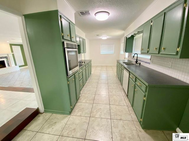 10 YESTER OAKS DRIVE, West Monroe, LA 71291