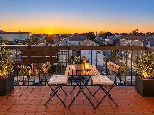 15 Ferry St 17, Everett, MA 02149