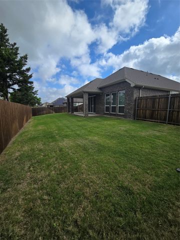 1719 Newport Lane, Cedar Hill, TX 75104