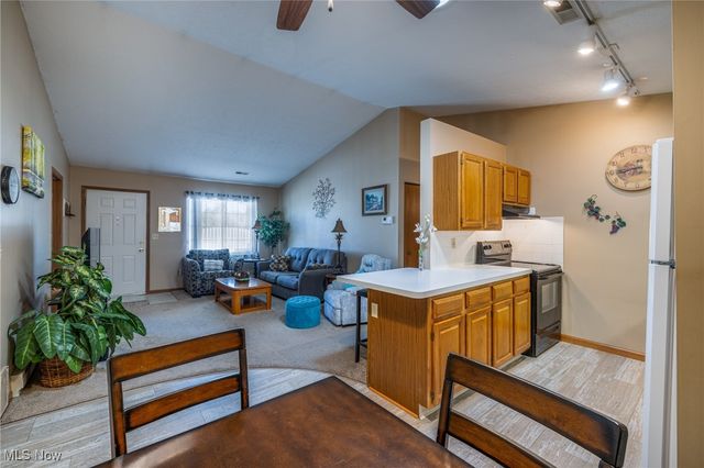 35282 Greenwich Avenue, North Ridgeville, OH 44039