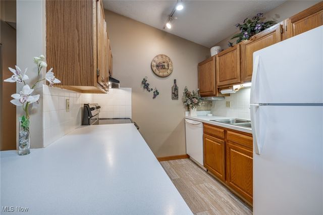 35282 Greenwich Avenue, North Ridgeville, OH 44039