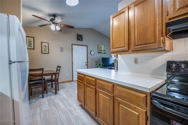 35282 Greenwich Avenue, North Ridgeville, OH 44039