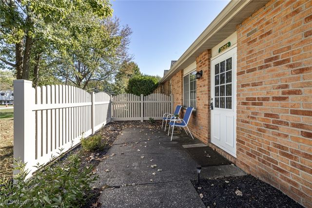 35282 Greenwich Avenue, North Ridgeville, OH 44039