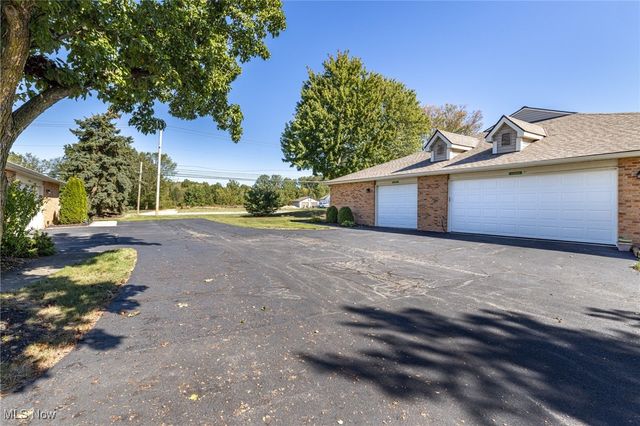 35282 Greenwich Avenue, North Ridgeville, OH 44039