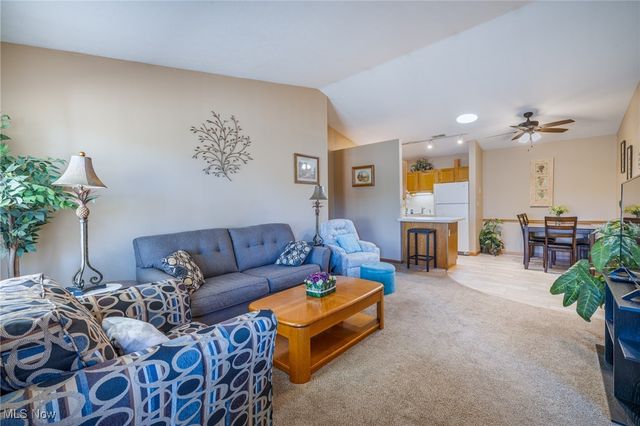 35282 Greenwich Avenue, North Ridgeville, OH 44039