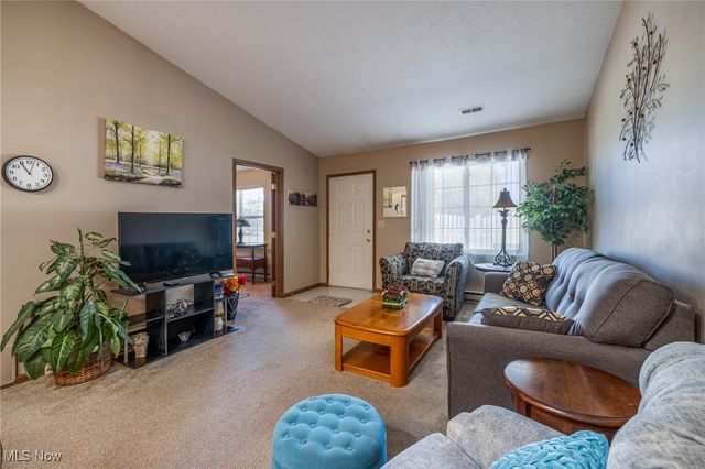 35282 Greenwich Avenue, North Ridgeville, OH 44039