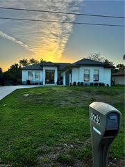 2225 50th ST SW, Naples, FL 34116