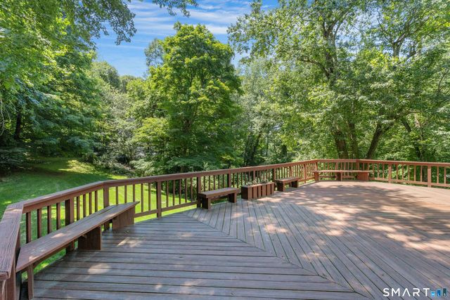 2 Pheasant Run Road, Wilton, CT 06897