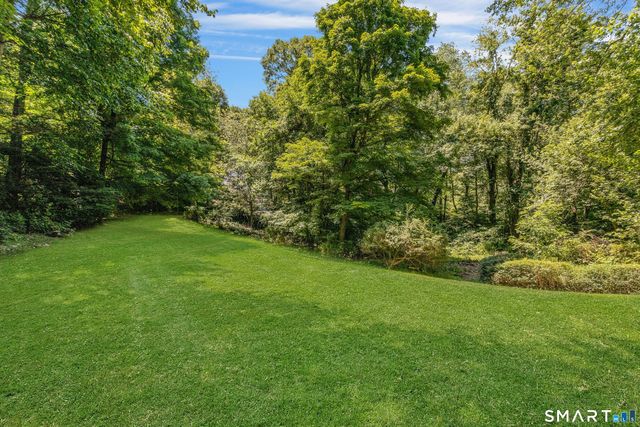 2 Pheasant Run Road, Wilton, CT 06897