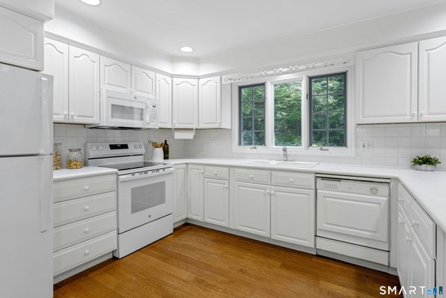 2 Pheasant Run Road, Wilton, CT 06897
