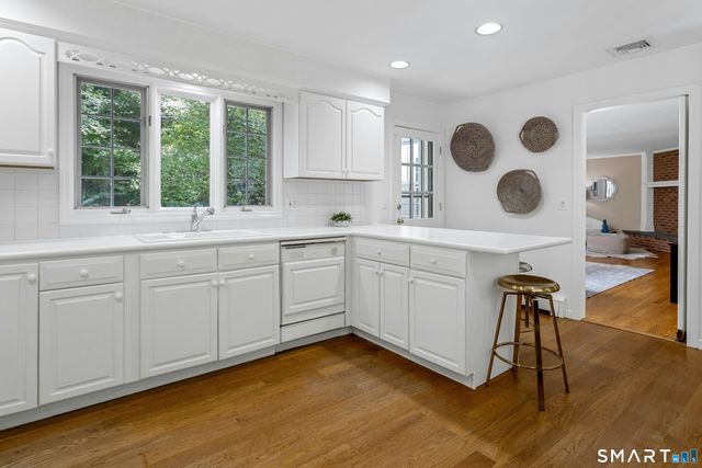 2 Pheasant Run Road, Wilton, CT 06897