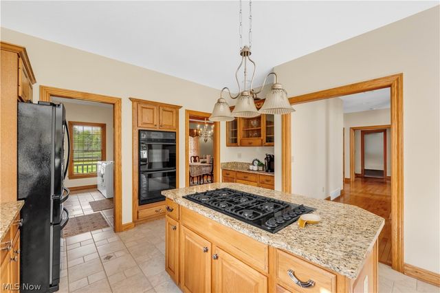 6875 Spring Glen Drive, Valley City, OH 44280