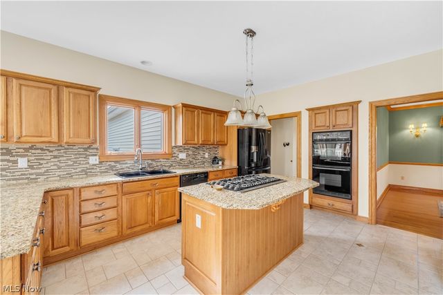 6875 Spring Glen Drive, Valley City, OH 44280