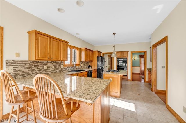 6875 Spring Glen Drive, Valley City, OH 44280
