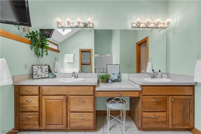 6875 Spring Glen Drive, Valley City, OH 44280
