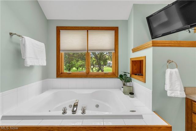 6875 Spring Glen Drive, Valley City, OH 44280