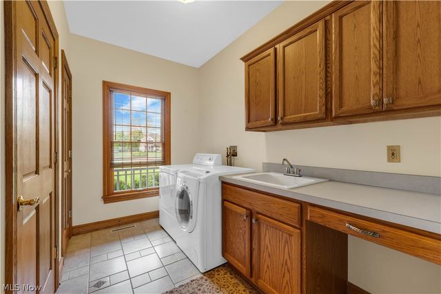 6875 Spring Glen Drive, Valley City, OH 44280