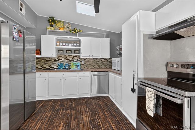 5080 N Alexa Terrace, Crystal River, FL 34428
