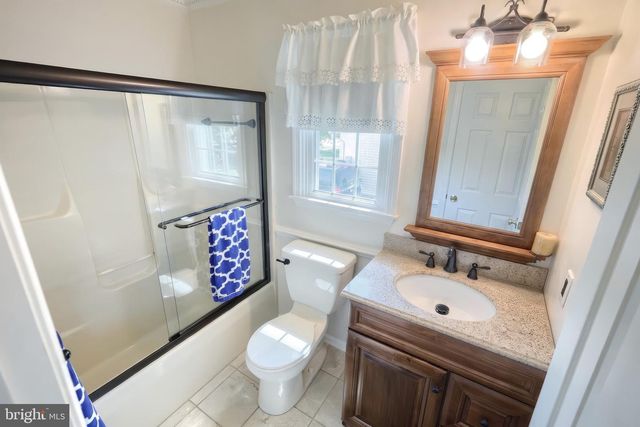 525 BASEHOAR SCHOOL RD, Littlestown, PA 17340