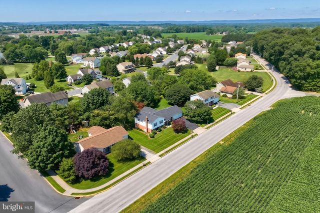 525 BASEHOAR SCHOOL RD, Littlestown, PA 17340