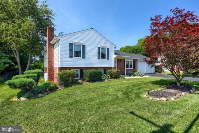 525 BASEHOAR SCHOOL RD, Littlestown, PA 17340