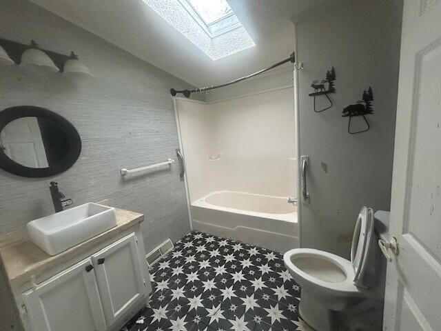 1660 N Bard Road, Gladwin, MI 48624