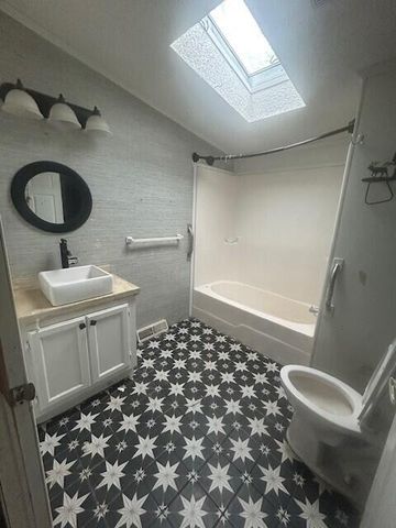 1660 N Bard Road, Gladwin, MI 48624