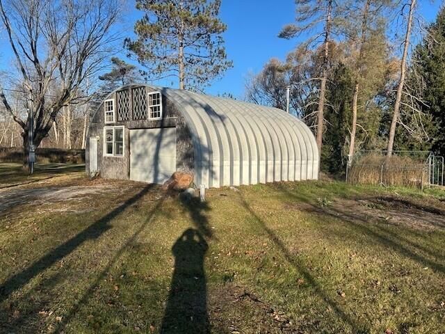 1660 N Bard Road, Gladwin, MI 48624