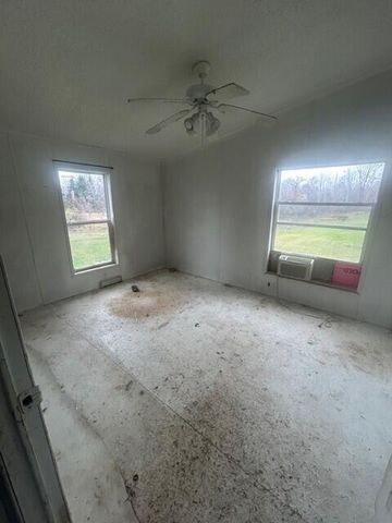 1660 N Bard Road, Gladwin, MI 48624