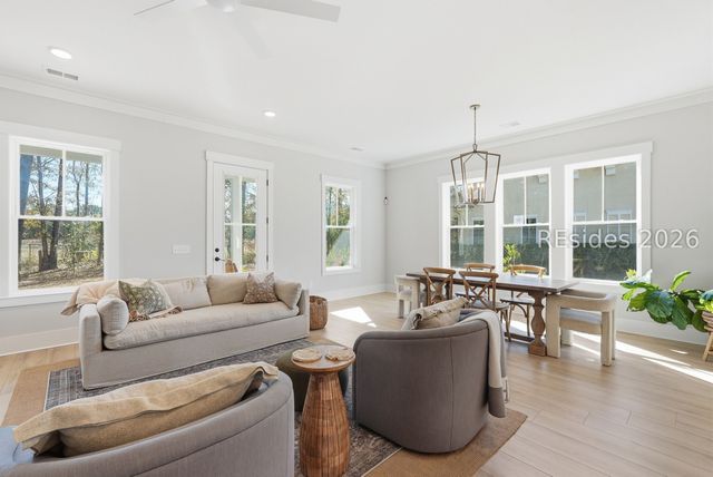 70 Clifton Dr, Okatie, SC 29909