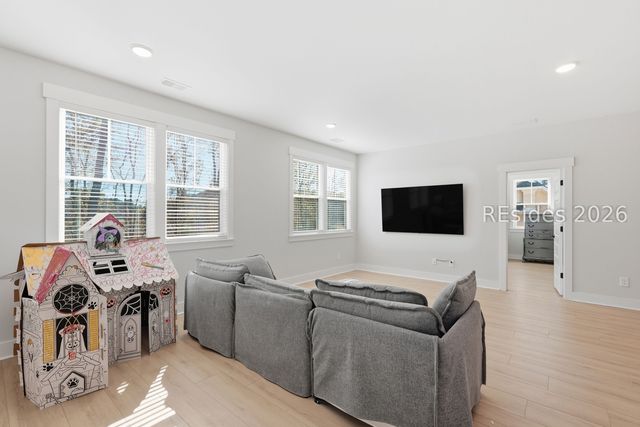 70 Clifton Dr, Okatie, SC 29909