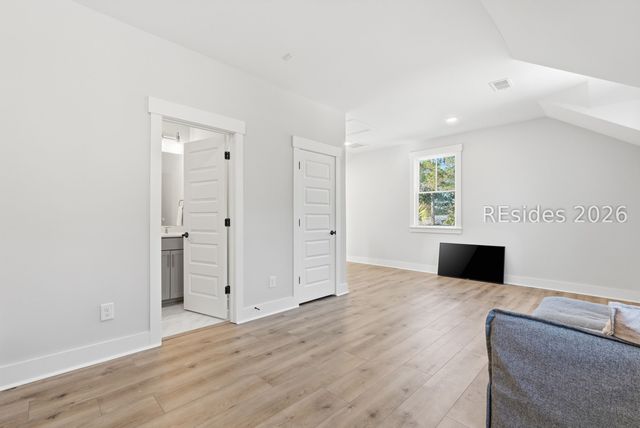 70 Clifton Dr, Okatie, SC 29909