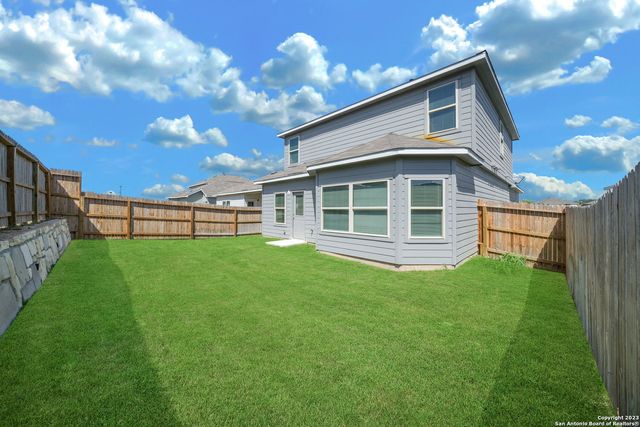 5407 Shasta Pl, St Hedwig, TX 78152