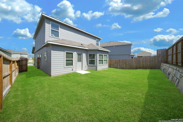 5407 Shasta Pl, St Hedwig, TX 78152